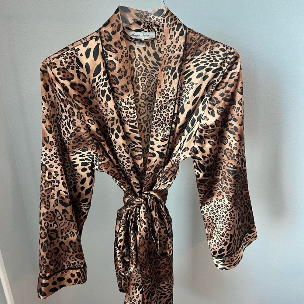Morgan Taylor Cheetah Print Robe